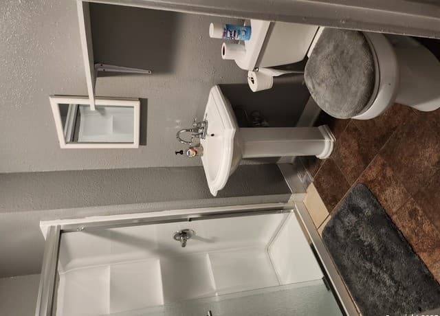 1137 W W. Magnolia — photo 4