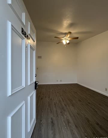 8846 Meadow Range — photo 1