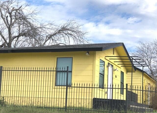 503 Nolan — photo 2