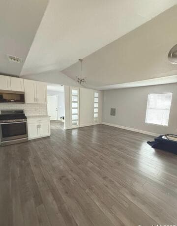 503 Nolan — photo 4