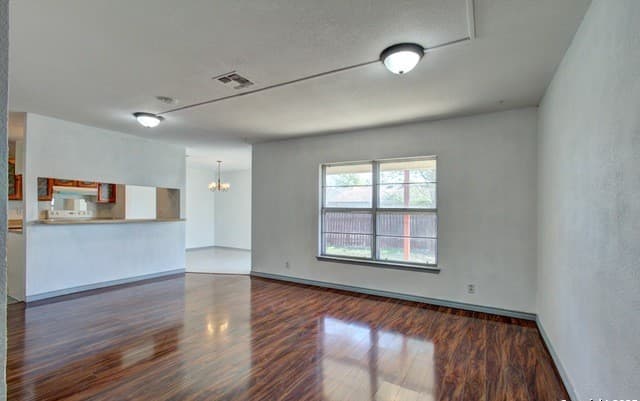 1346 Bayou — photo 5