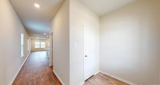 6556 Embankment — photo 2