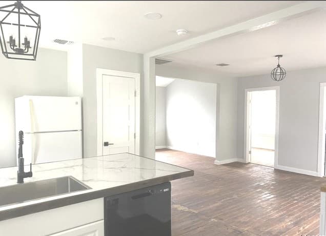 106 Weber — photo 3