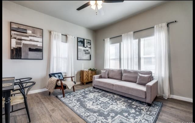 2-bedroom rental at 1205 Wyoming St in San Antonio, TX — photo 5
