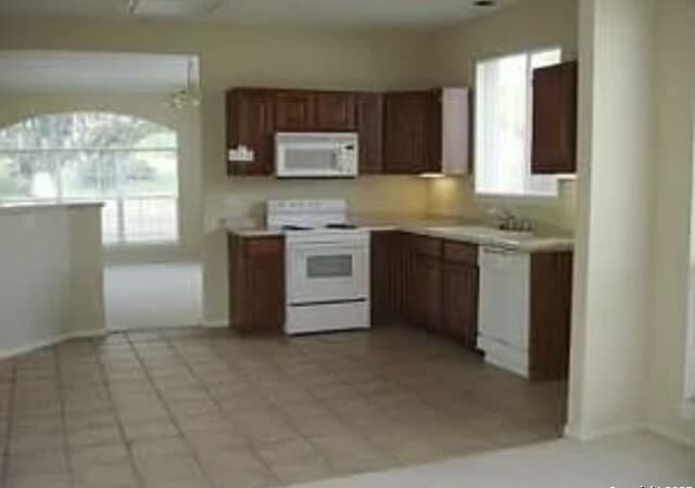 8741 Wickersham — photo 2