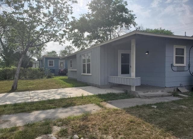 654 Santa Monica — photo 3