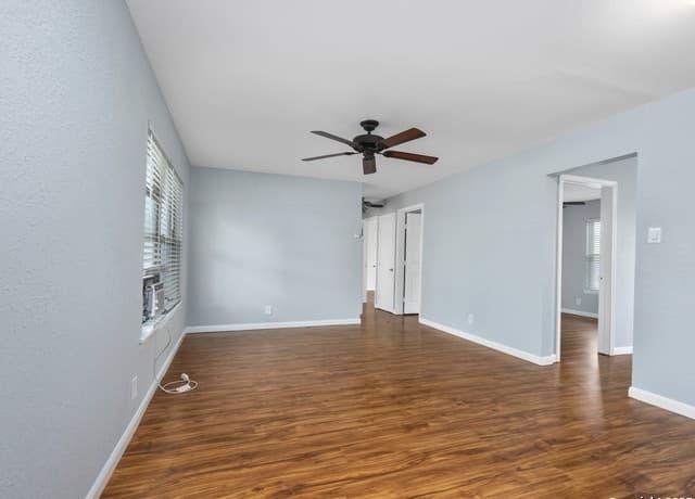 142 Galaxy Dr — photo 3