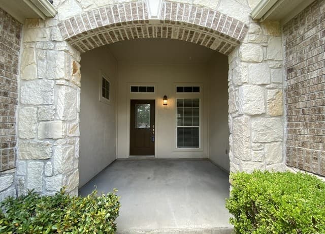 226 Fernwood Dr. — photo 3