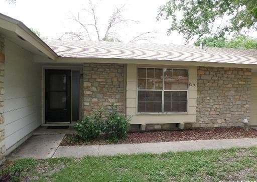 5874 Castle Run Dr — photo 2