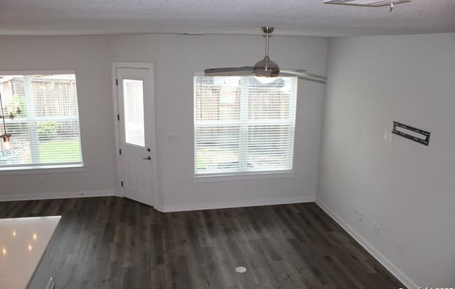 5843 Whitby Unit 33 — photo 4