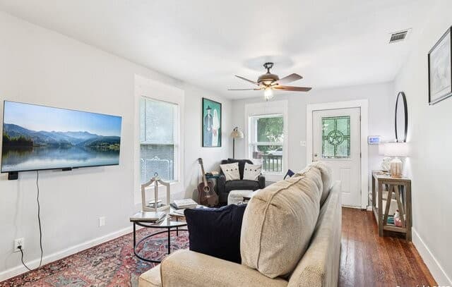 107 W Gilbert — photo 4