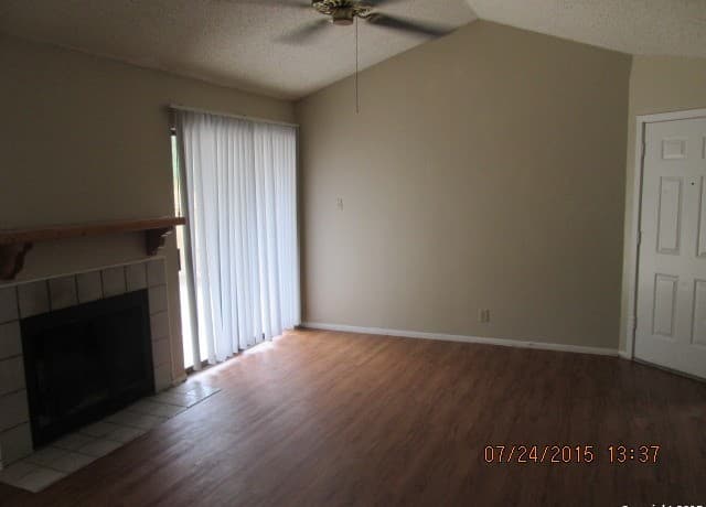 3932 Heritage Hill Dr — photo 4