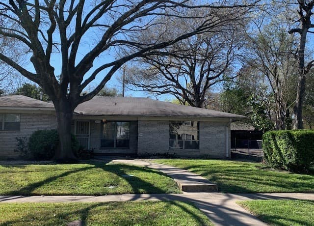 222 E Lullwood Ave #220 Unit 220 — photo 1