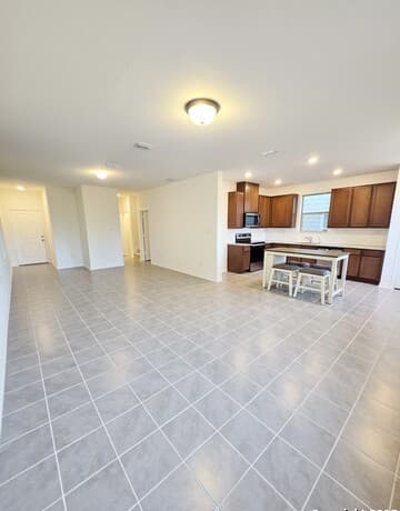 10643 W Military Unit UNIT 37 — photo 2