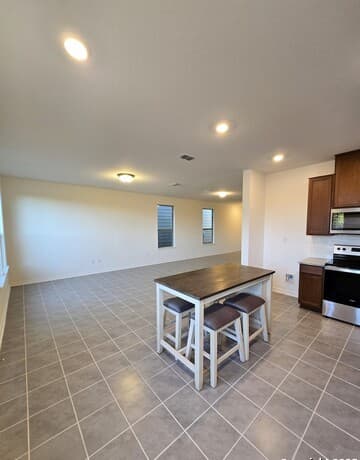 10643 W Military Unit UNIT 37 — photo 5