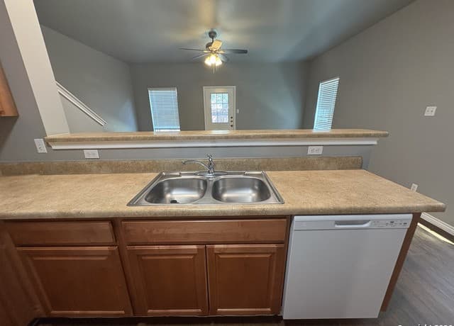 7811 Kingsbury Way Unit 1 — photo 5