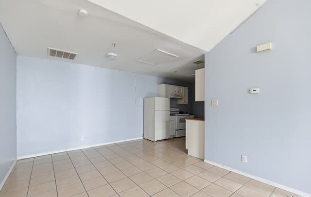 7625 Windsor Oaks — photo 4