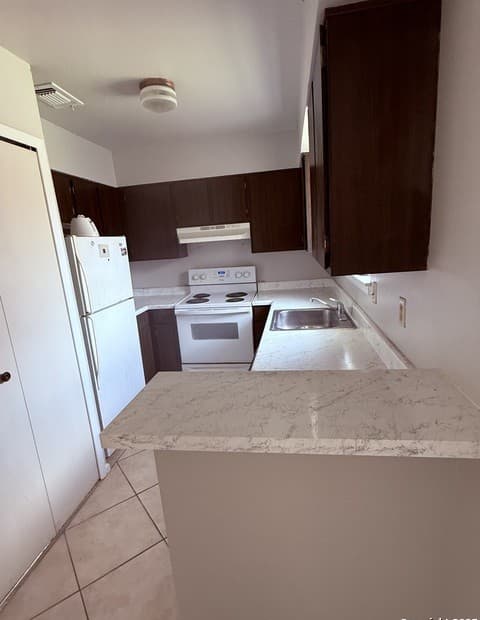 923 Vance Jackson Unit 804 — photo 4