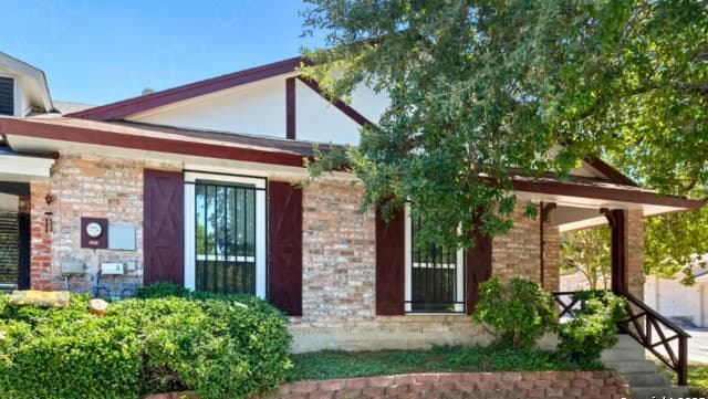 5222 E Rolling Ridge Dr — photo 2