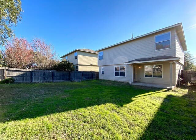 215 Coopers Hawk — photo 2