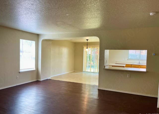 11005 Crystal Plain — photo 4