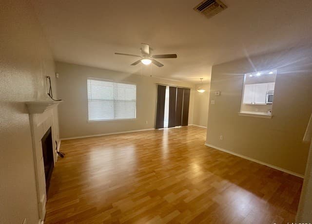 6050 Bantry Bay — photo 3