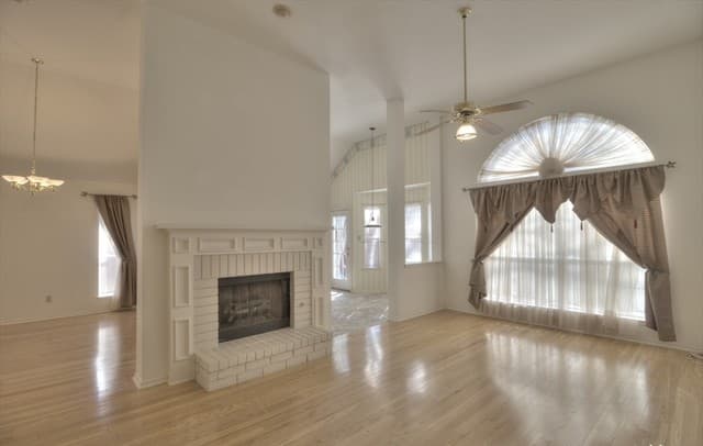 9515 Black Thorn Ln — photo 2