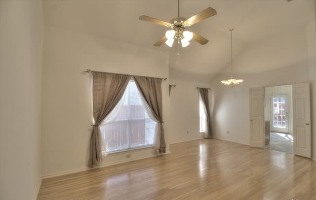 9515 Black Thorn Ln — photo 3