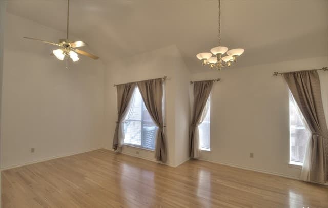 9515 Black Thorn Ln — photo 4