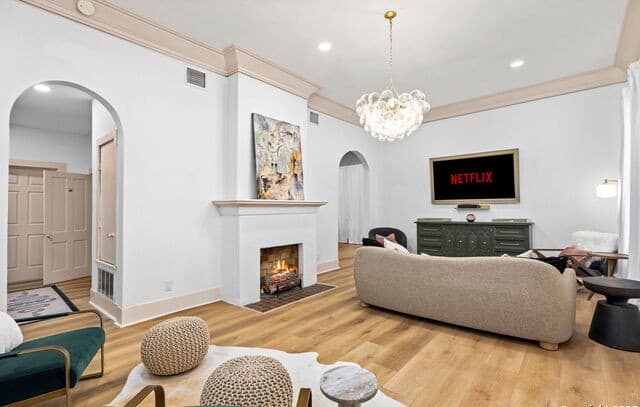 110 E Craig Pl Unit 1 — photo 2