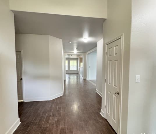 10206 Lynwood Village Unit 102 — photo 2