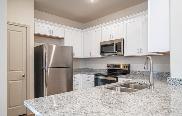 7545 Briarwood Pass Unit 101 — photo 5