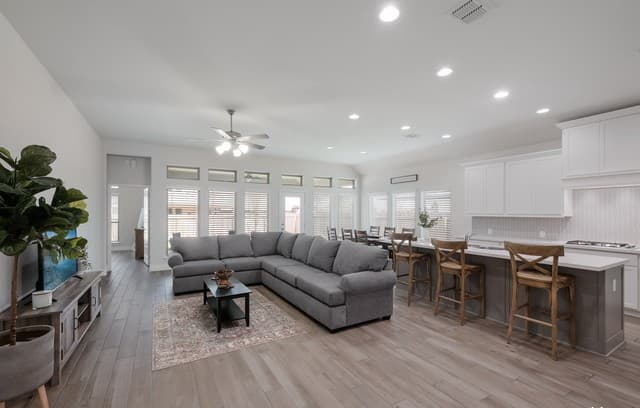 14113 Desperado — photo 3