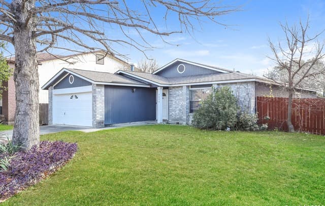 9030 Fabens — photo 2