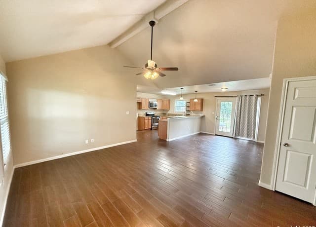 3-bedroom rental at 3339 Marion in Marion, TX — photo 3