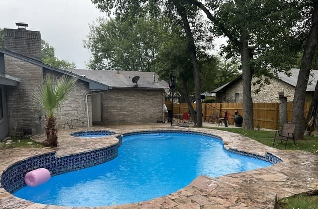 6011 Forest Rdg — photo 1