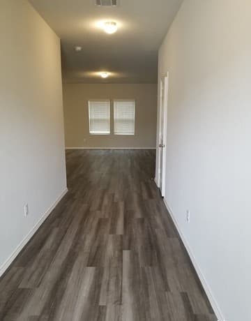 7930 Oak Meadows Bend — photo 3