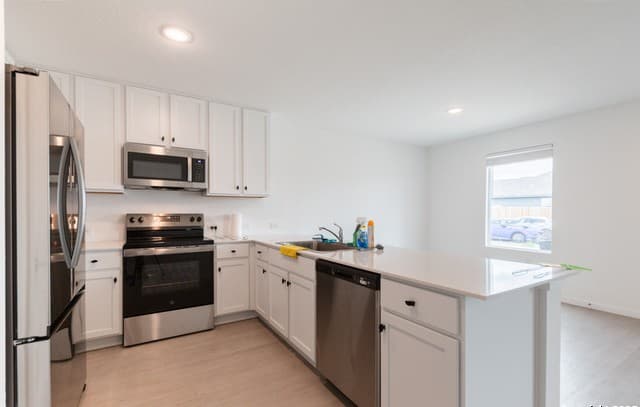 13462 Furyk Drive — photo 4