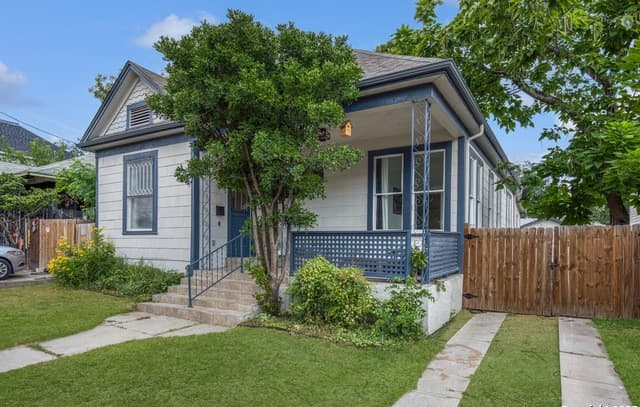 509 W Mistletoe Ave — photo 2