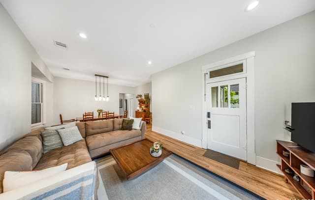 509 W Mistletoe Ave — photo 5