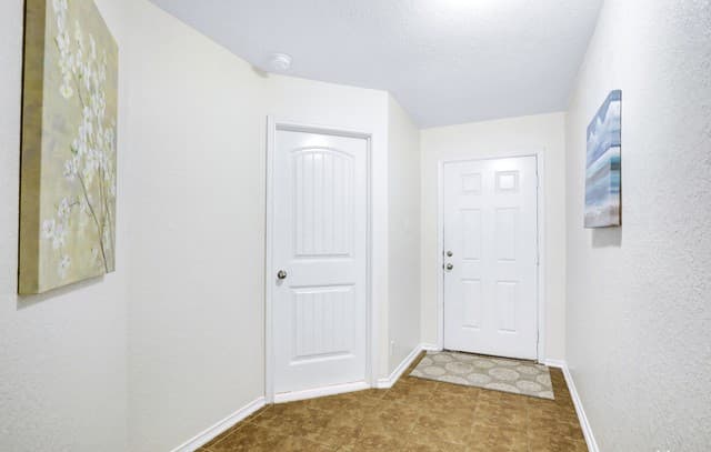 8318 Pioneer — photo 2