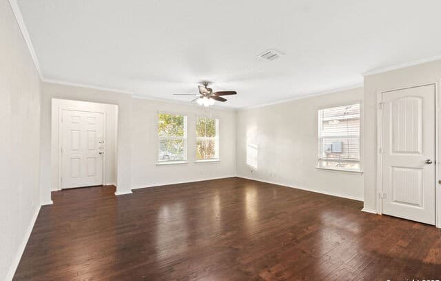 14716 Hooded Merganser — photo 1