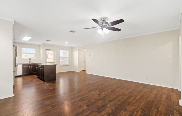 14716 Hooded Merganser — photo 3