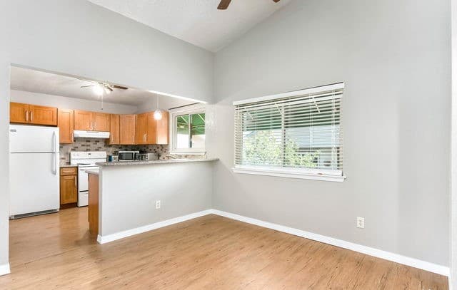 12610 Uhr Ln Unit 310 — photo 1