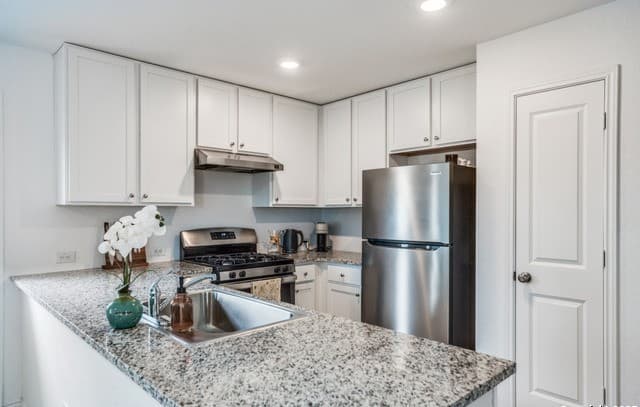 5223 Hornbeck — photo 5