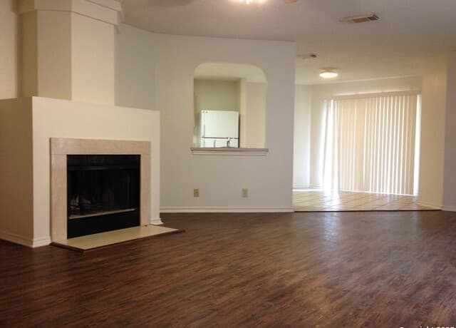 6882 Crested Quail — photo 2