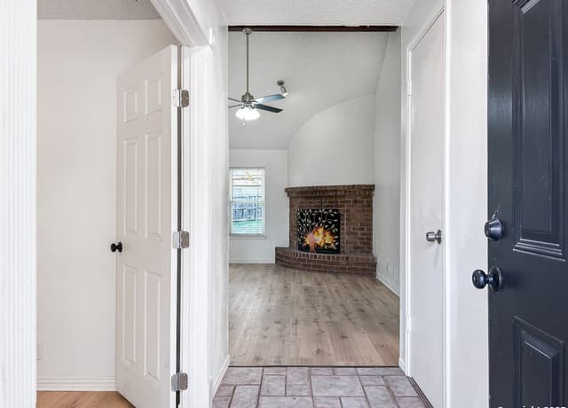 7859 Hawk Trail — photo 4