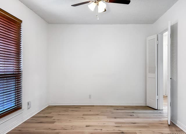 7859 Hawk Trail — photo 5