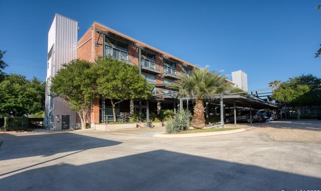 1331 S Flores Unit 211 — photo 2