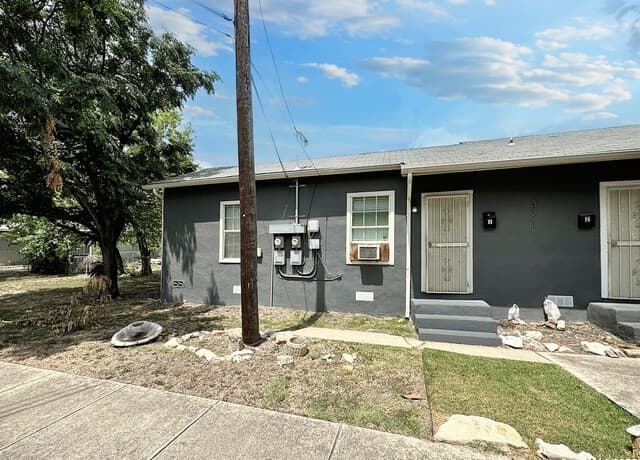 321 N Chupaderas St Unit 101 — photo 1